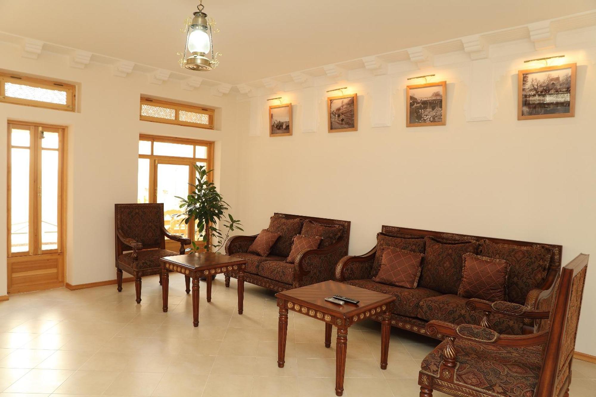 בוקורו Asl Boutique Hotel מראה חיצוני תמונה